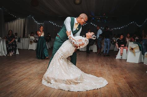 When Does the First Dance Happen at a Wedding – and What Does It Represent?